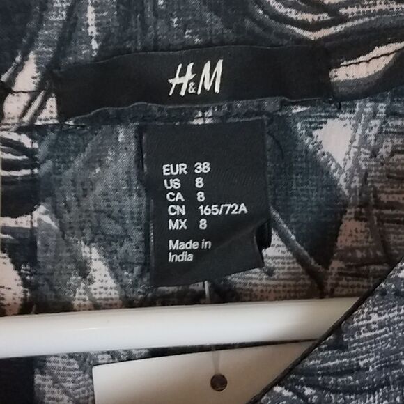 H&M Sleeveless Romper Size 8 - Picture 4 of 10